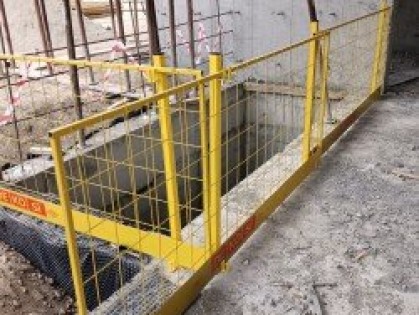 Differences Between Temporary and Permanent Guardrails in Construction