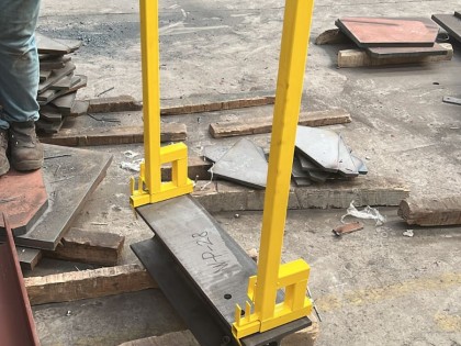 Differences Between Screw-Type and Clamp-On Post Systems